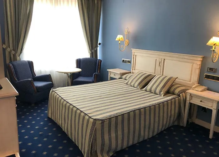 Hotel Leonor Mirón