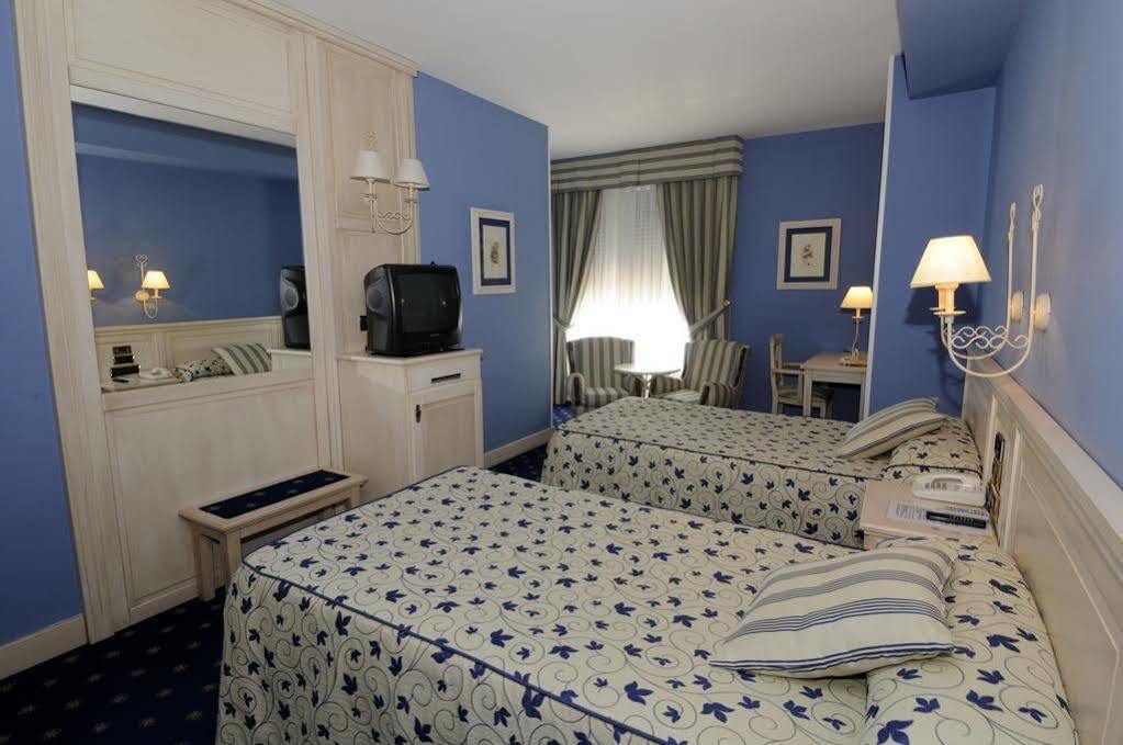 Leonor Miron Hotel