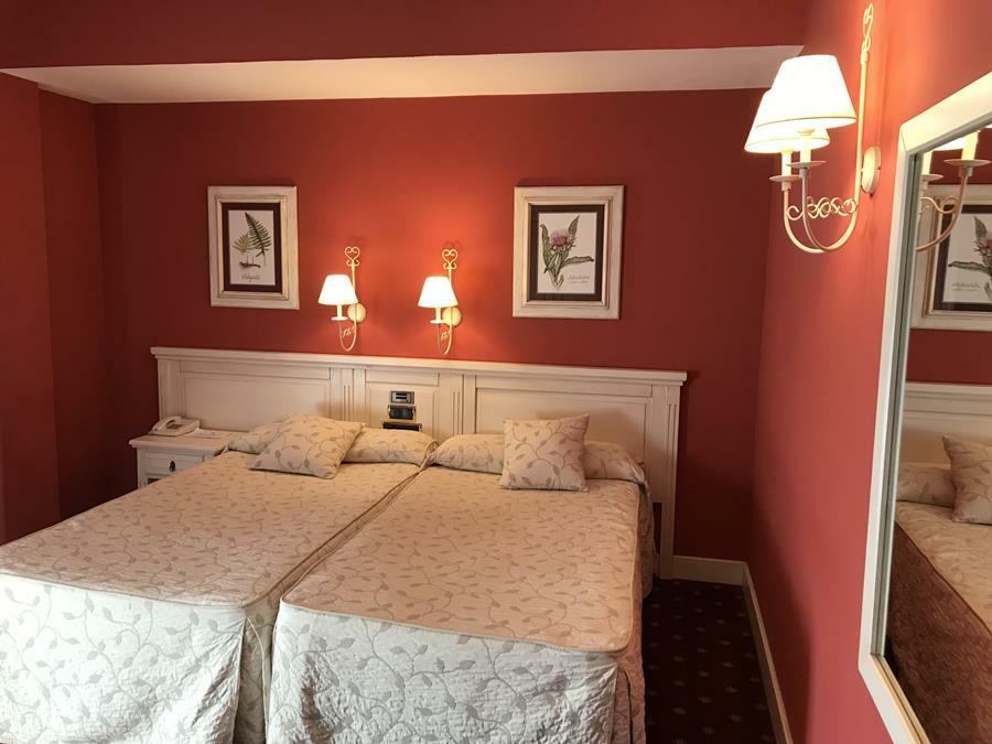 Hotel Leonor Miron